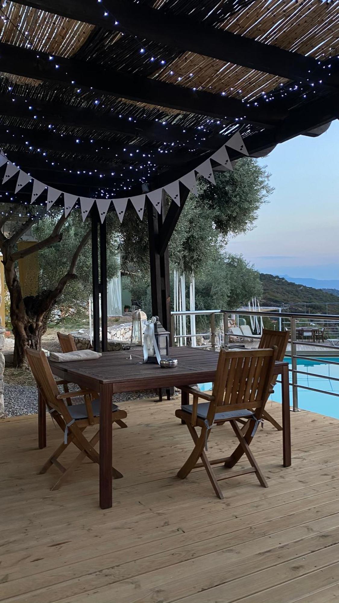 Appartamento Melolia Estate Thebes Esterno foto